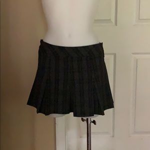 Women’s pleated skirt
